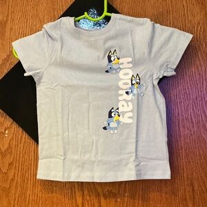 Old Navy Kids T-Shirt - Light Gray with Fun Print
